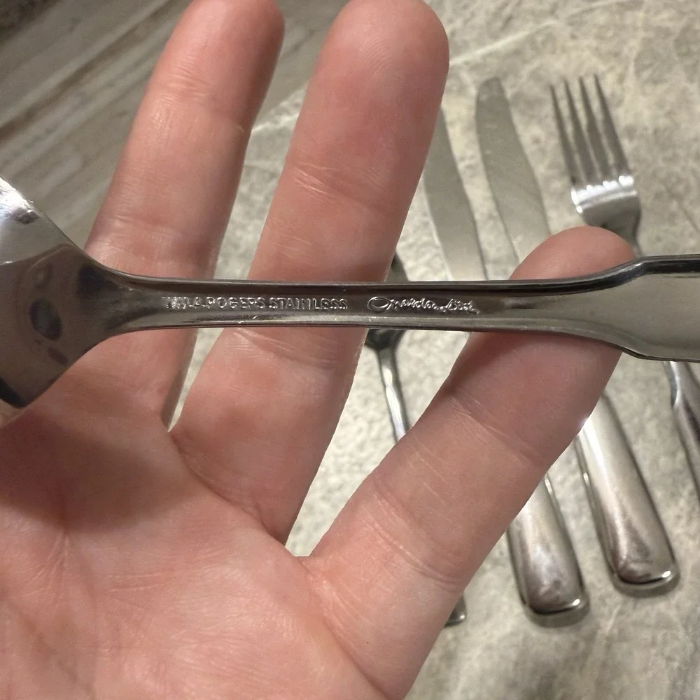 4ps SSS Oneida Stainless MINUTE MAN/COLONIAL BOSTON Spoons Knife Forks Service